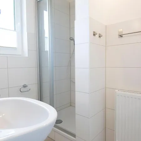 Holiday home Seepark Seerose 3 Sussau