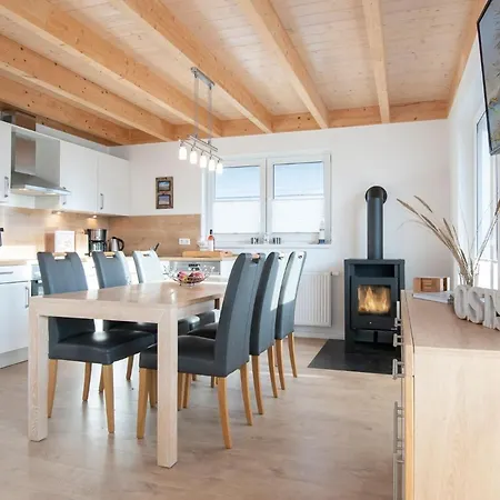 Holiday home Seepark Seerose 3 Sussau